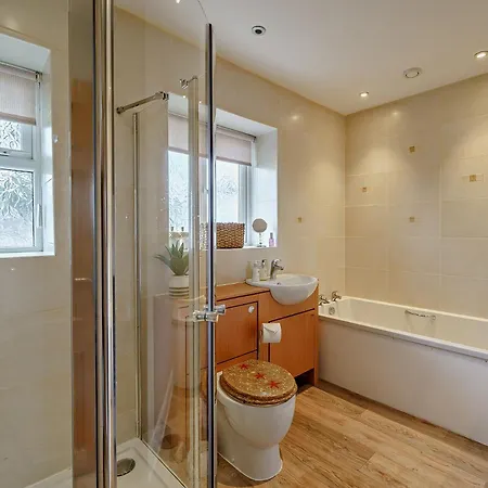 3 Bed In On Windermere 91254 Hébergement de vacances *