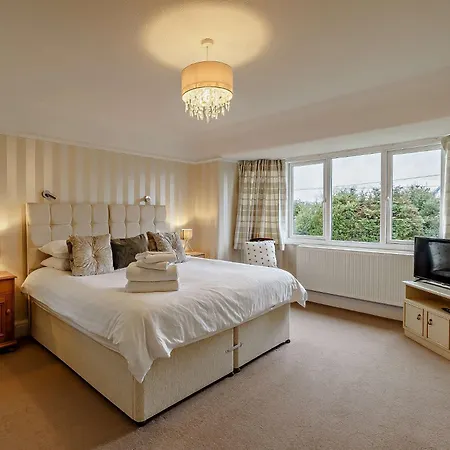 3 Bed In On Windermere 91254 보우네스온윈더미어