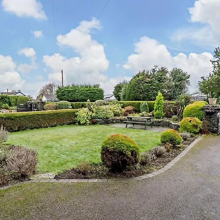 3 Bed In On Windermere 91254 Holiday home