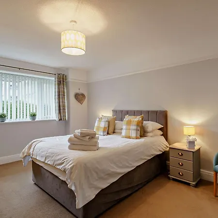 펜션 3 Bed In On Windermere 91254 *